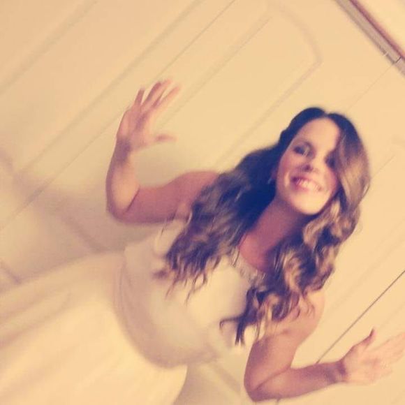 Meet your Posher, Elizabeth - Picture 1 of 1